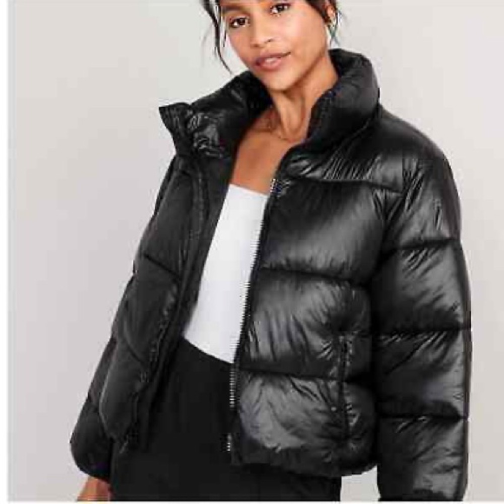 Women’s Old Navy Quilted Black Puffer Jacket short